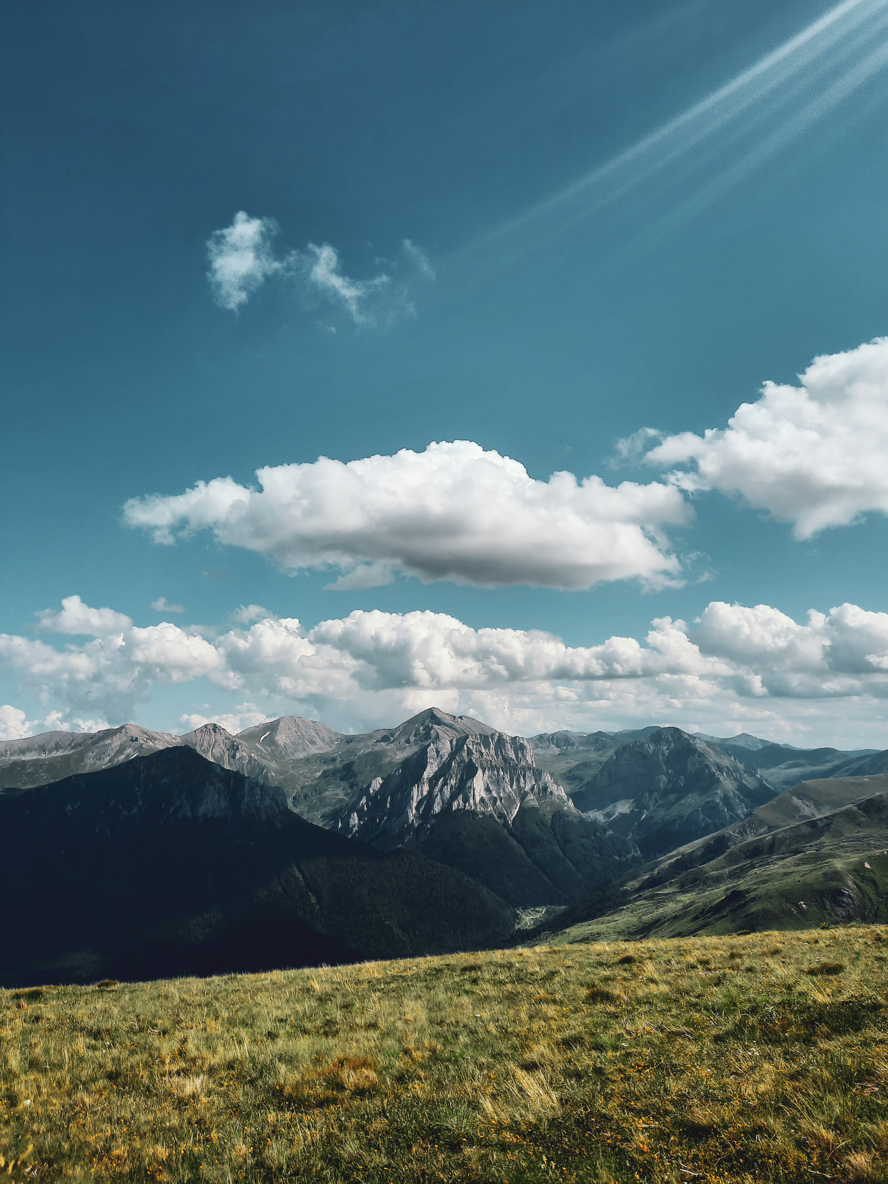 Guided hiking tour on the High Scardus Trail in the Sharr Mountains